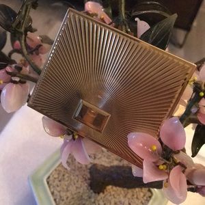 Revlon love pat compact